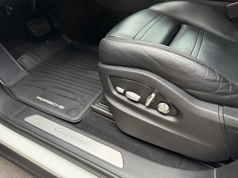 2019 Porsche Cayenne Base