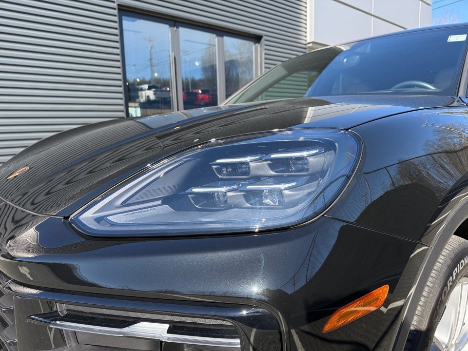 2025 Porsche Cayenne Base