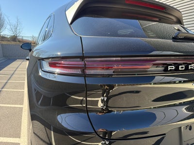 2025 Porsche Cayenne Base