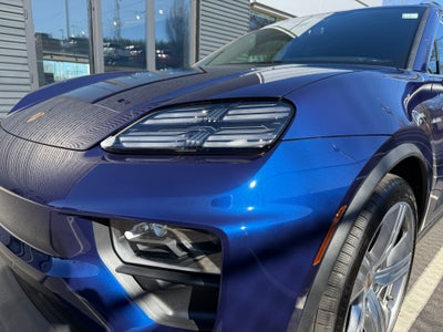 2024 Porsche Macan Electric 4