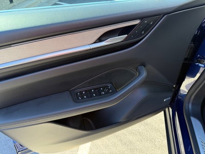 2024 Porsche Macan Electric 4