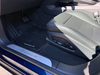2024 Porsche Macan Electric 4