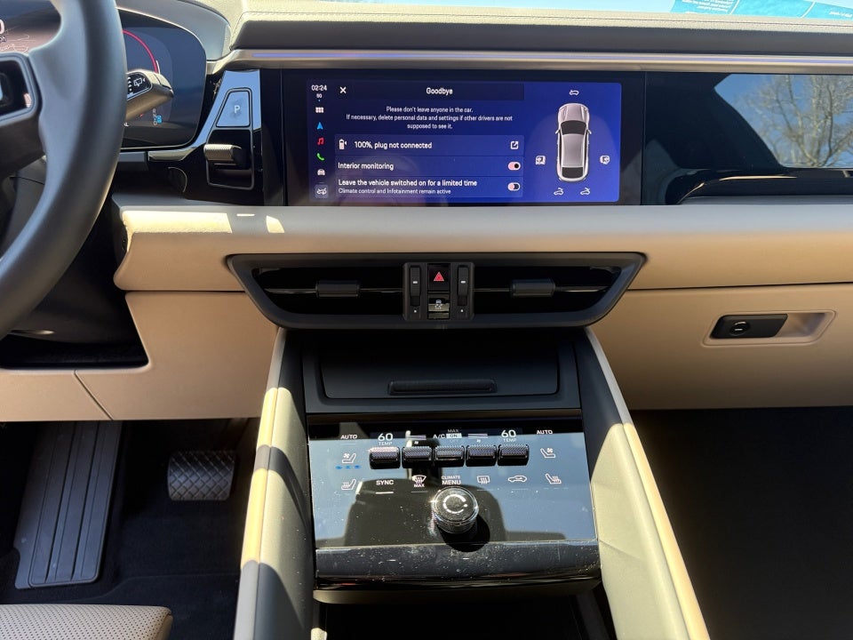 2025 Porsche Macan Electric Base