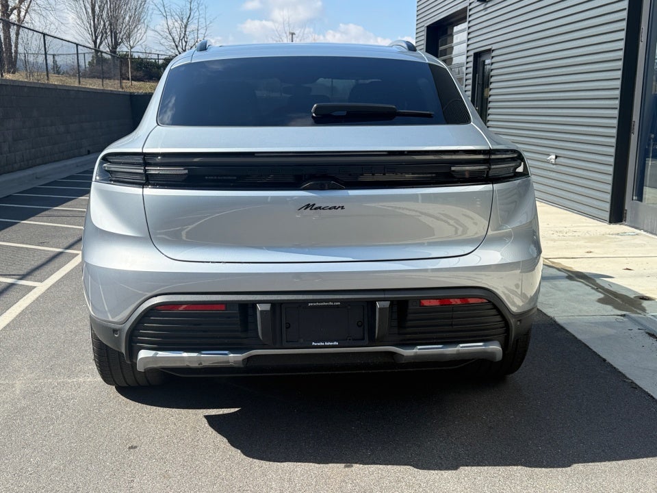 2025 Porsche Macan Electric Base