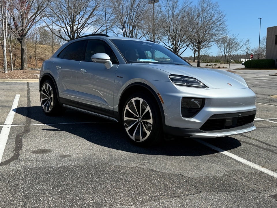 2025 Porsche Macan Electric Base
