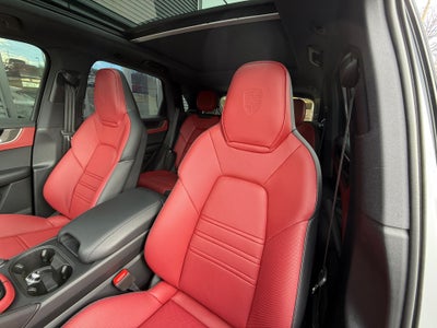 2025 Porsche Cayenne S
