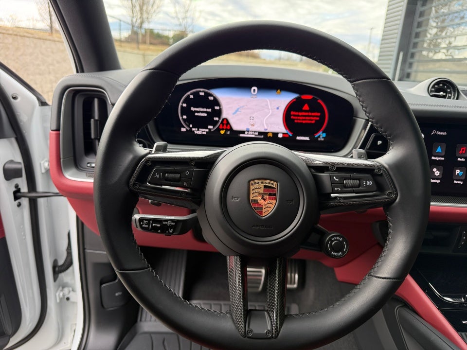 2025 Porsche Cayenne S
