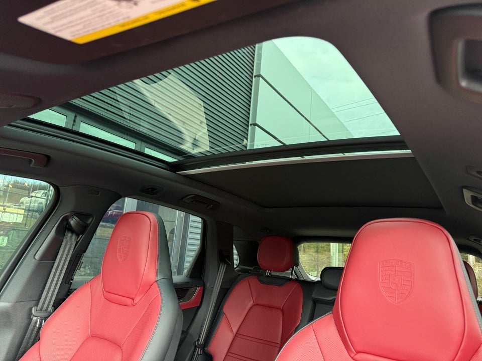 2025 Porsche Cayenne S