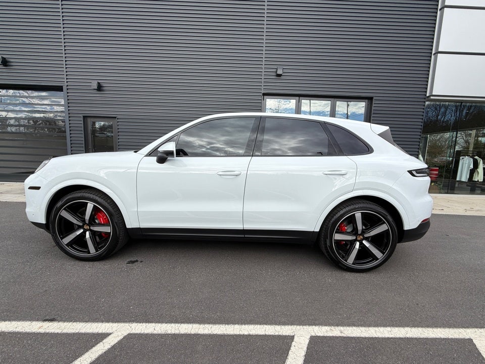2025 Porsche Cayenne S