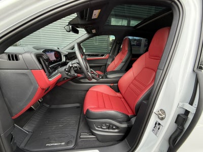 2025 Porsche Cayenne S