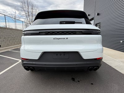 2025 Porsche Cayenne S
