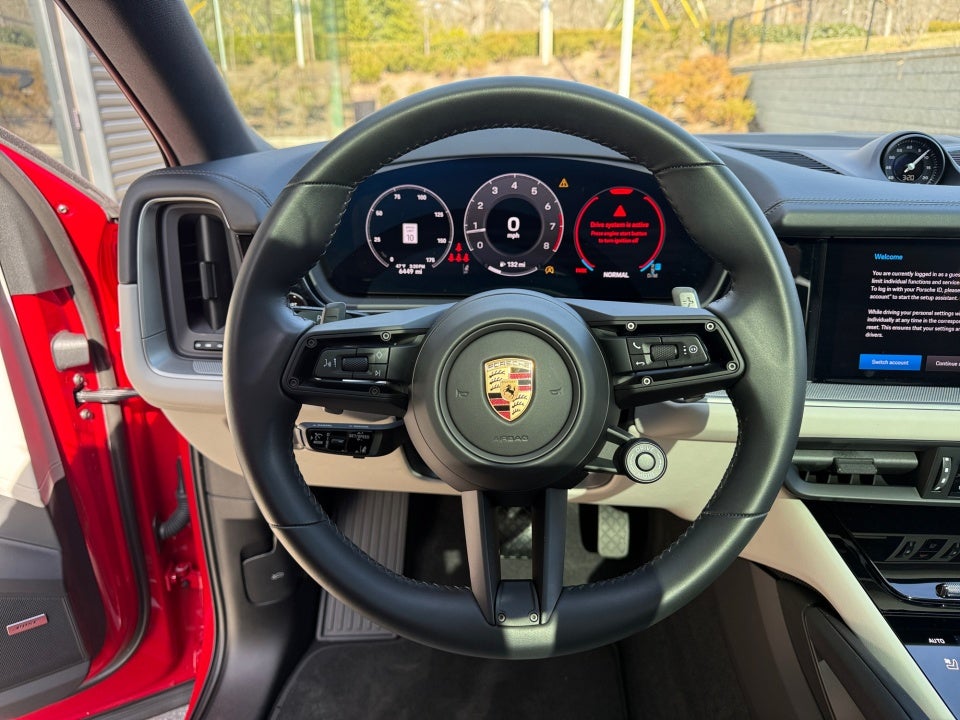 2025 Porsche Cayenne Coupe Base