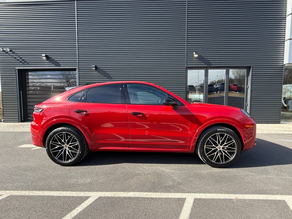 2025 Porsche Cayenne Coupe Base