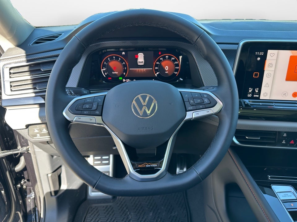 2025 Volkswagen Atlas 2.0T Peak Edition
