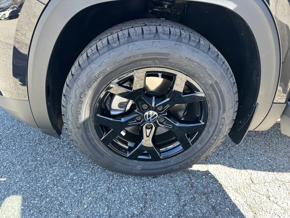 2025 Volkswagen Atlas 2.0T Peak Edition