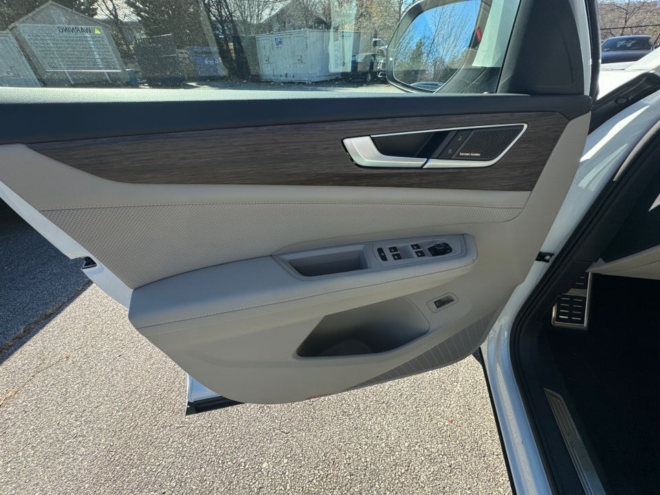 2024 Volkswagen Atlas 2.0T SEL Premium R-Line