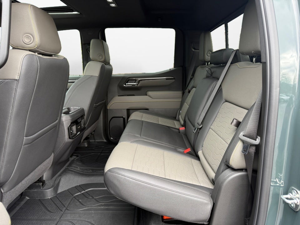 2025 Chevrolet Silverado 1500 4WD Crew Cab Short Bed ZR2