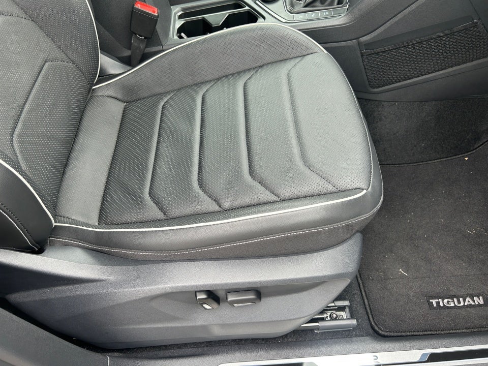 2024 Volkswagen Tiguan 2.0T SEL R-Line