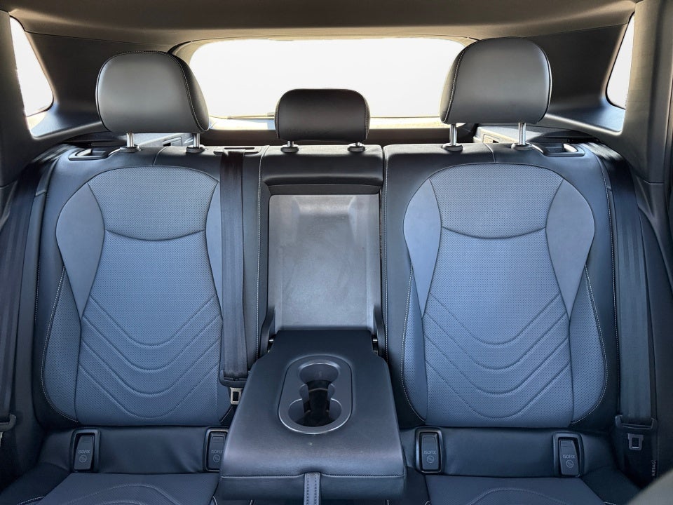 2025 Volkswagen Tiguan 2.0T SE R-Line Black