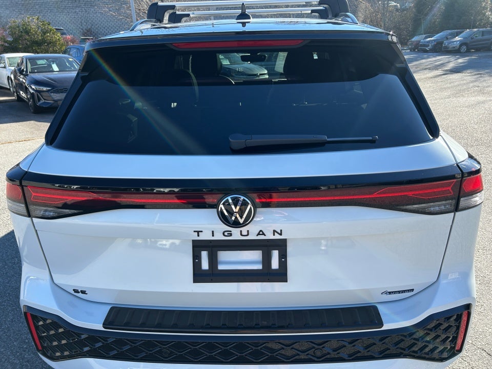 2025 Volkswagen Tiguan 2.0T SE R-Line Black