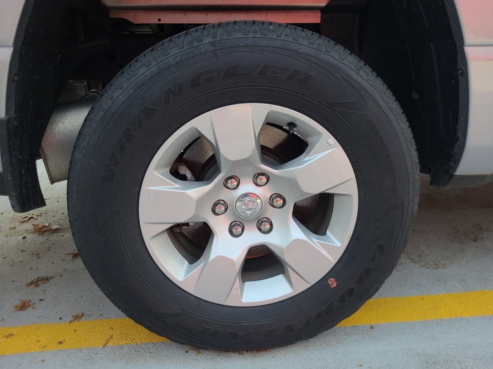 2023 RAM 1500 Big Horn Crew Cab 4x4 5'7" Box