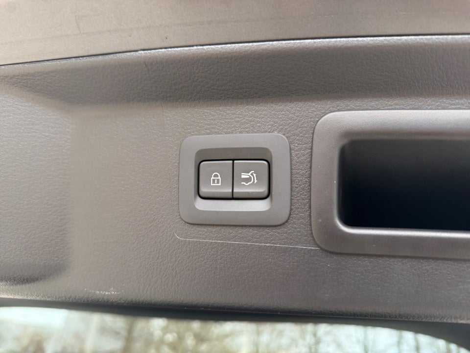 2025 Mazda Mazda CX-50 Hybrid Preferred Package