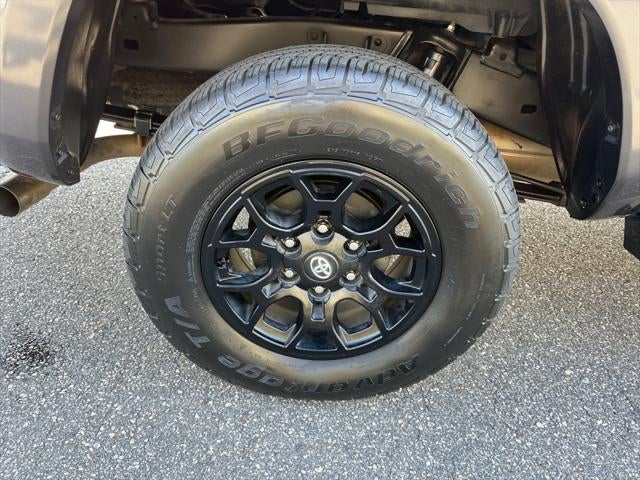 2022 Toyota TACOMA SR5 SR5 V6