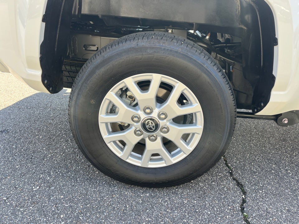 2025 Toyota TACOMA SR5 SR5