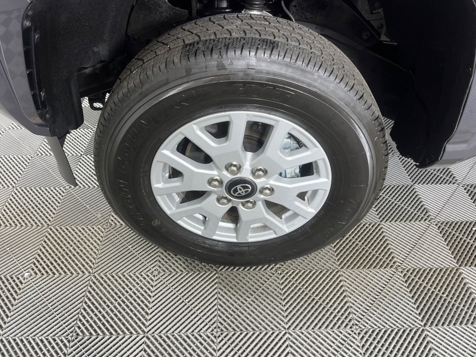 2025 Toyota TACOMA SR5 SR5