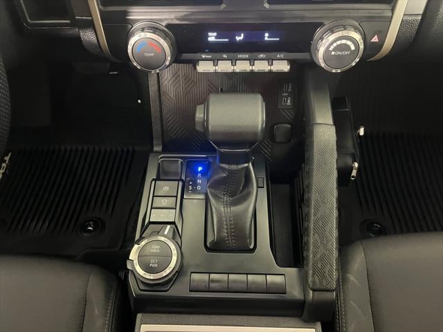 2025 Toyota TACOMA SR5 SR5