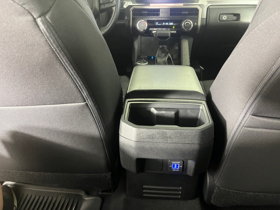 2025 Toyota TACOMA SR5 SR5