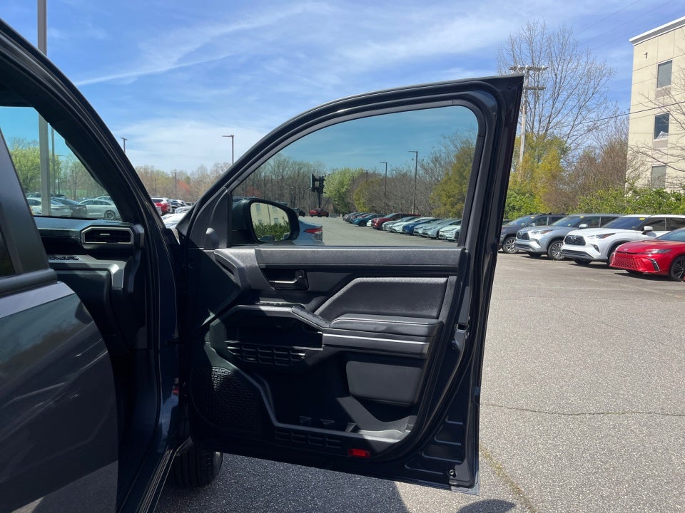 2025 Toyota TACOMA SR5 SR5