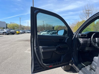 2025 Toyota TACOMA SR5 SR5