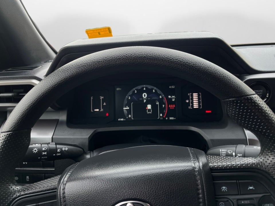 2025 Toyota TACOMA SR5 SR5