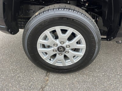 2025 Toyota TACOMA SR5 SR5