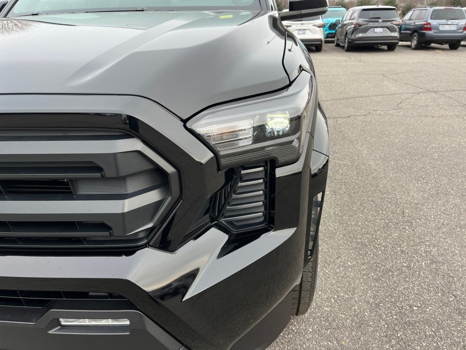 2025 Toyota TACOMA SR5 SR5