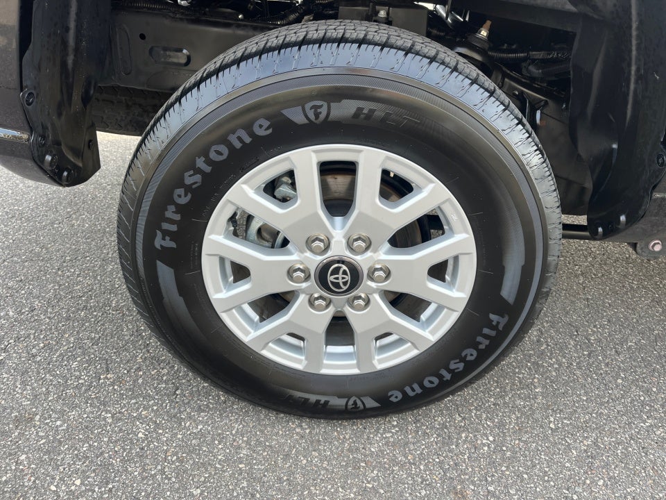 2024 Toyota TACOMA SR5 SR5