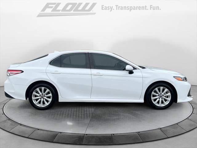2019 Toyota CAMRY LE