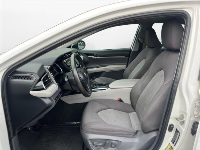 2019 Toyota CAMRY LE