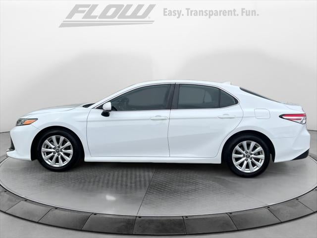 2019 Toyota CAMRY LE