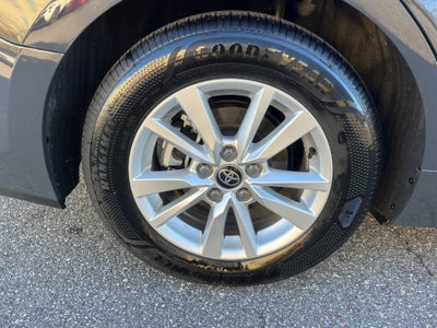 2025 Toyota CAMRY LE