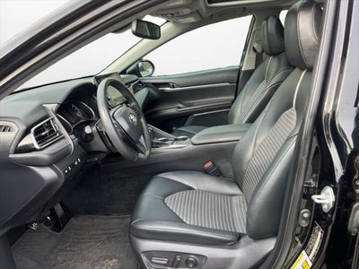 2022 Toyota CAMRY SE