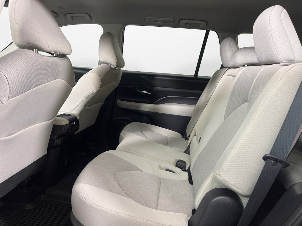 2025 Toyota GRAND HIGHLANDER LE