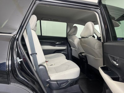 2025 Toyota GRAND HIGHLANDER LE