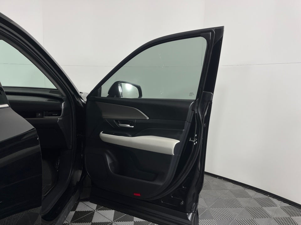 2025 Toyota GRAND HIGHLANDER LE