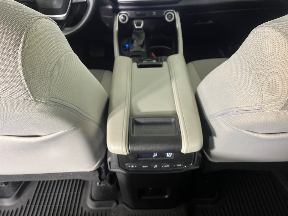 2025 Toyota GRAND HIGHLANDER LE