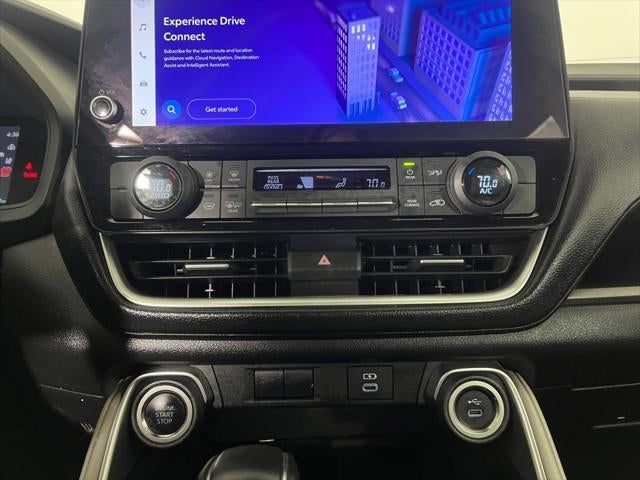 2025 Toyota GRAND HIGHLANDER LE