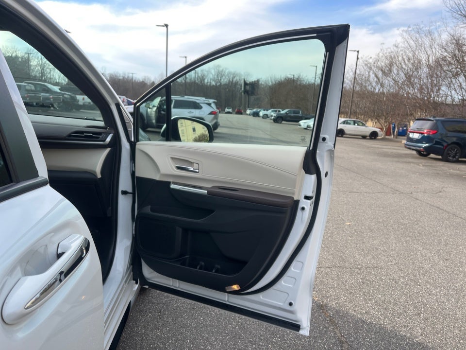 2023 Toyota SIENNA PLATINUM Platinum
