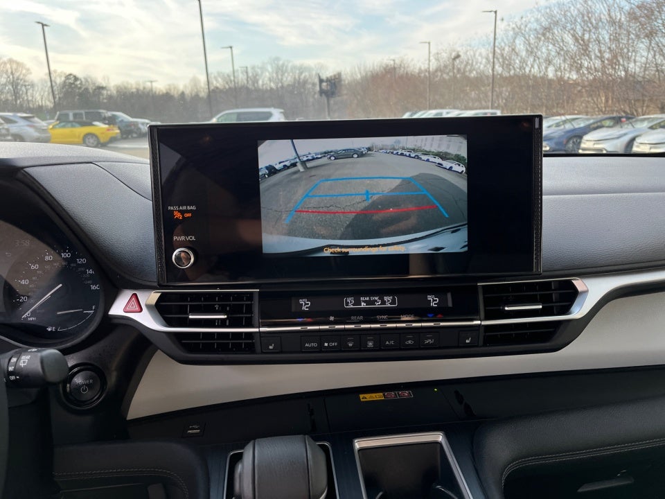 2025 Toyota SIENNA XLE XLE 8 Passenger