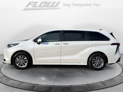 2025 Toyota SIENNA XLE XLE 8 Passenger